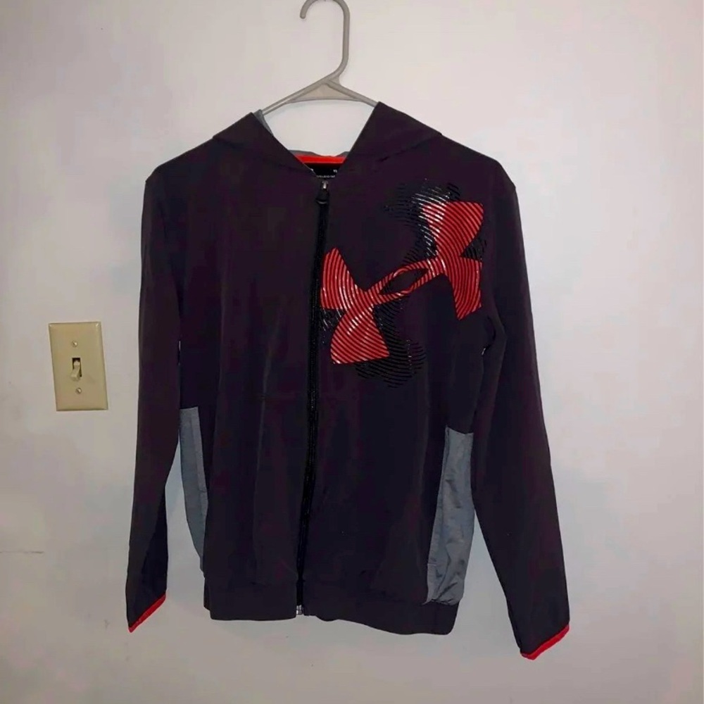 🏃‍♂️ Under Armour full zip up 🏈  🏀 ⚽️